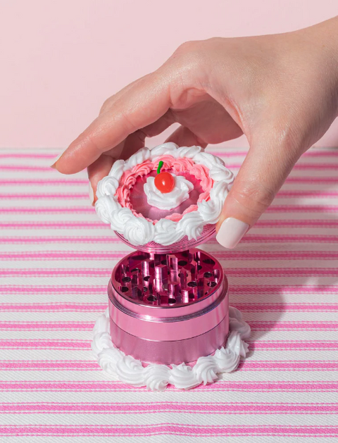 Cake Grinder